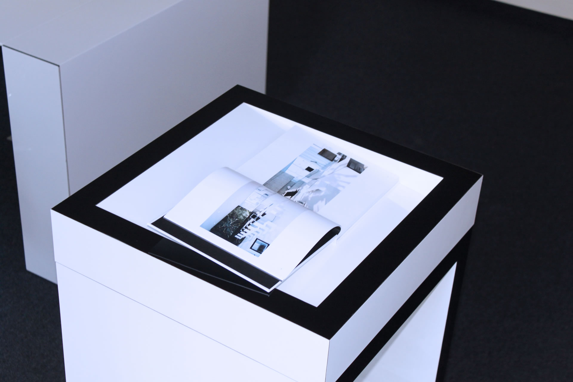 bueromoebel modern design weiss eckig office freiraum muenster 1