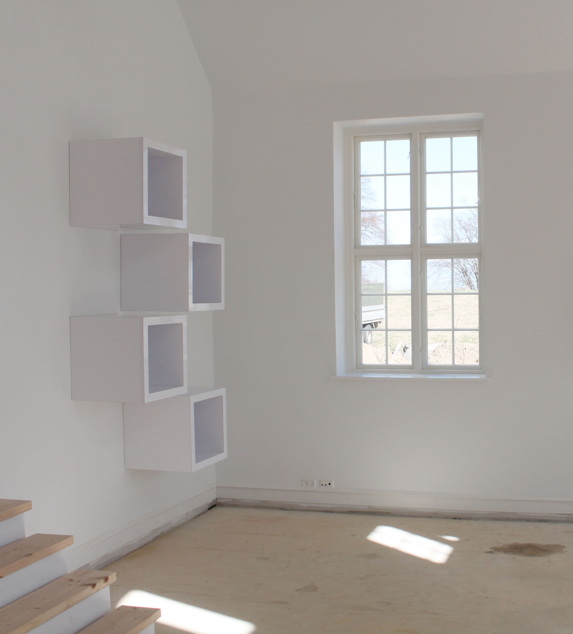 bueromoebel wandregal haengend weiss hochglanz lack konferenz moebel besprechung rechteck felix schwake