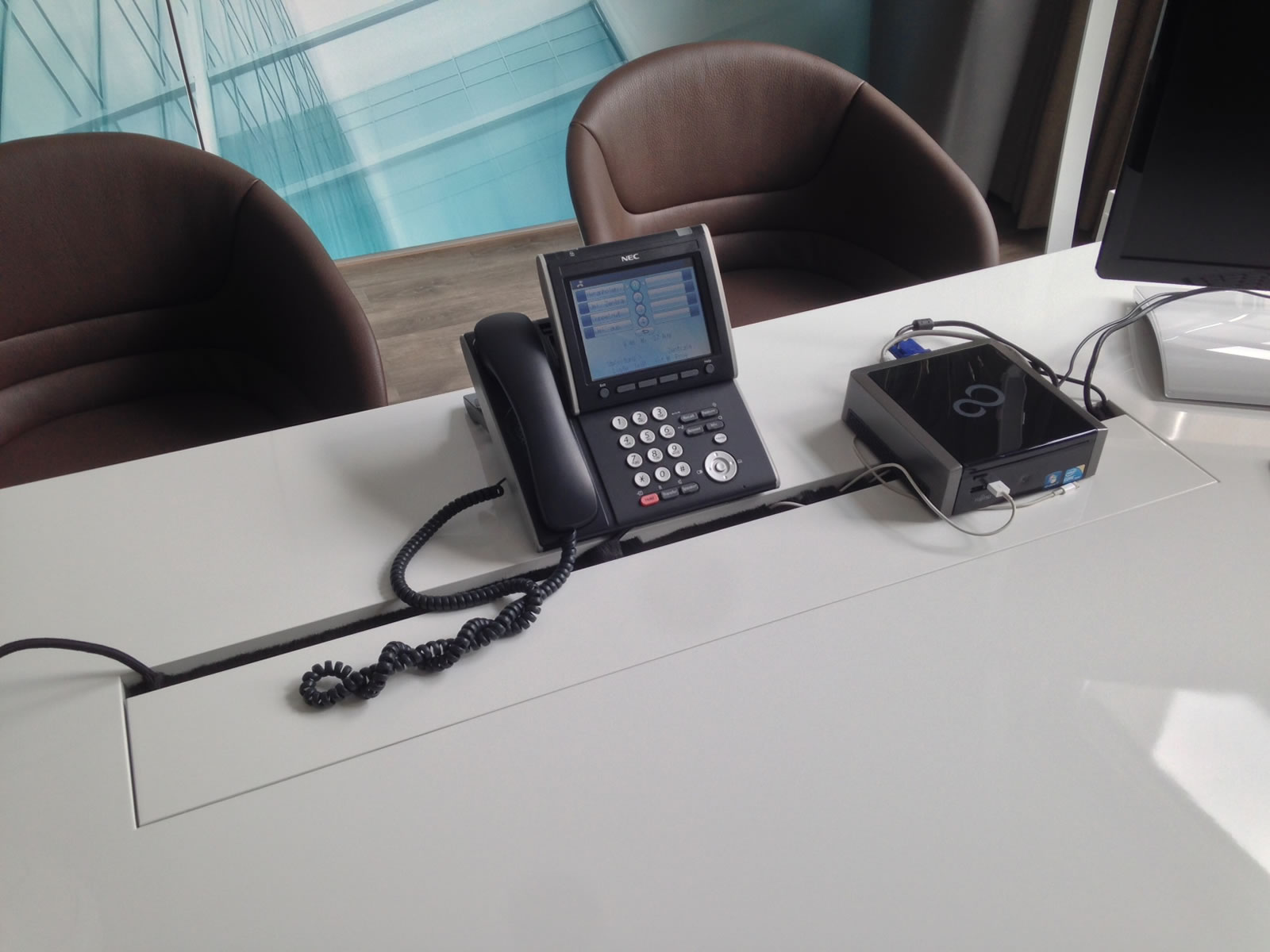 chefzimmer schreibtisch moebelhaendler bsk nuernberg designmoebel design modern rechteck 6