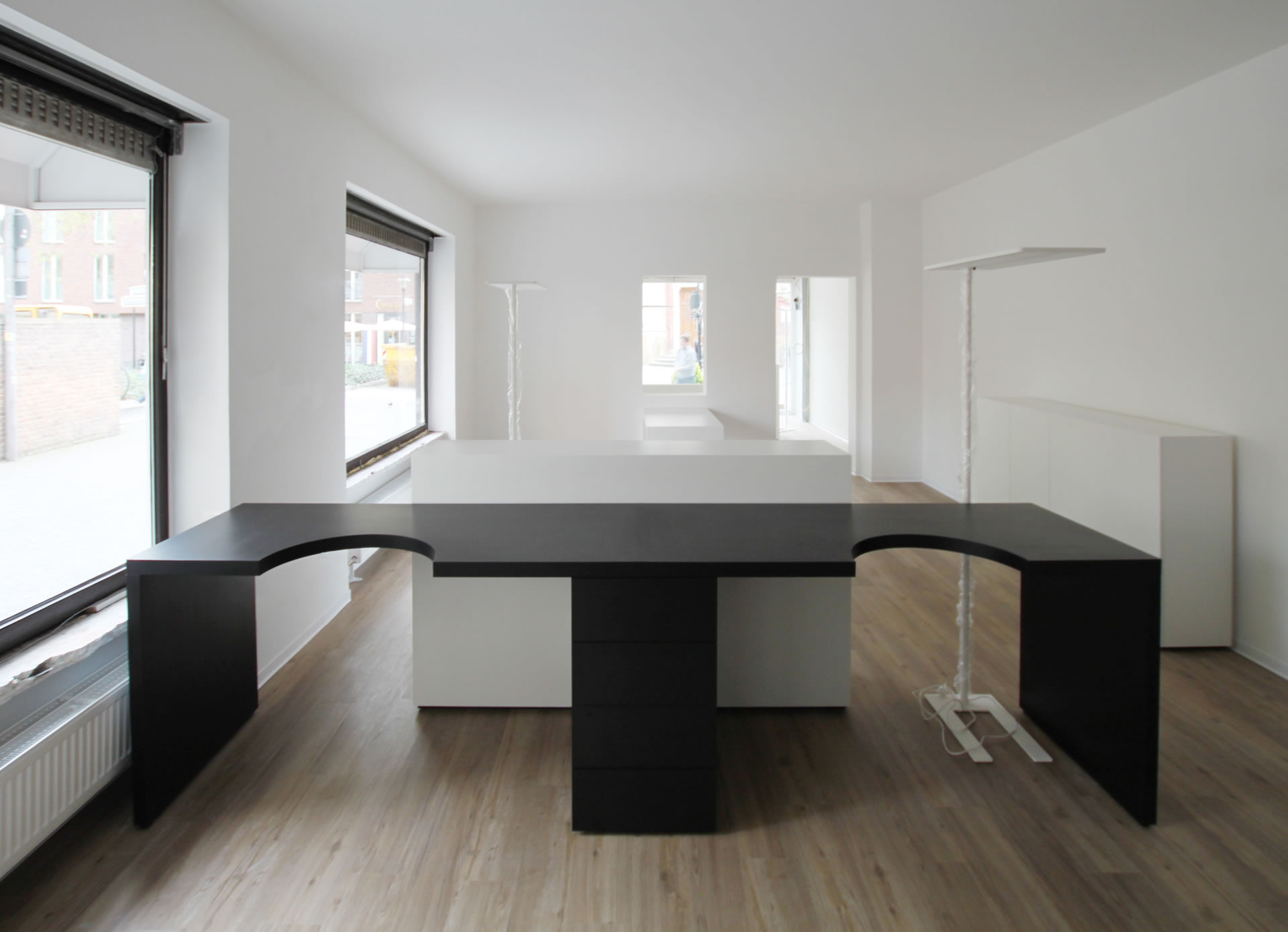 innenausbauer ideen schwarz weiss schlicht modern futuristisch reduziert rechteck felix schwake