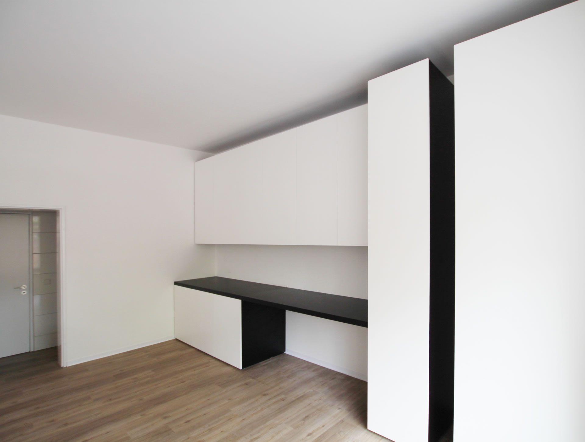 ladenbausysteme weiss schwarz schlicht minimalistisch puristisch lack einzigartig rechteck felix schwake