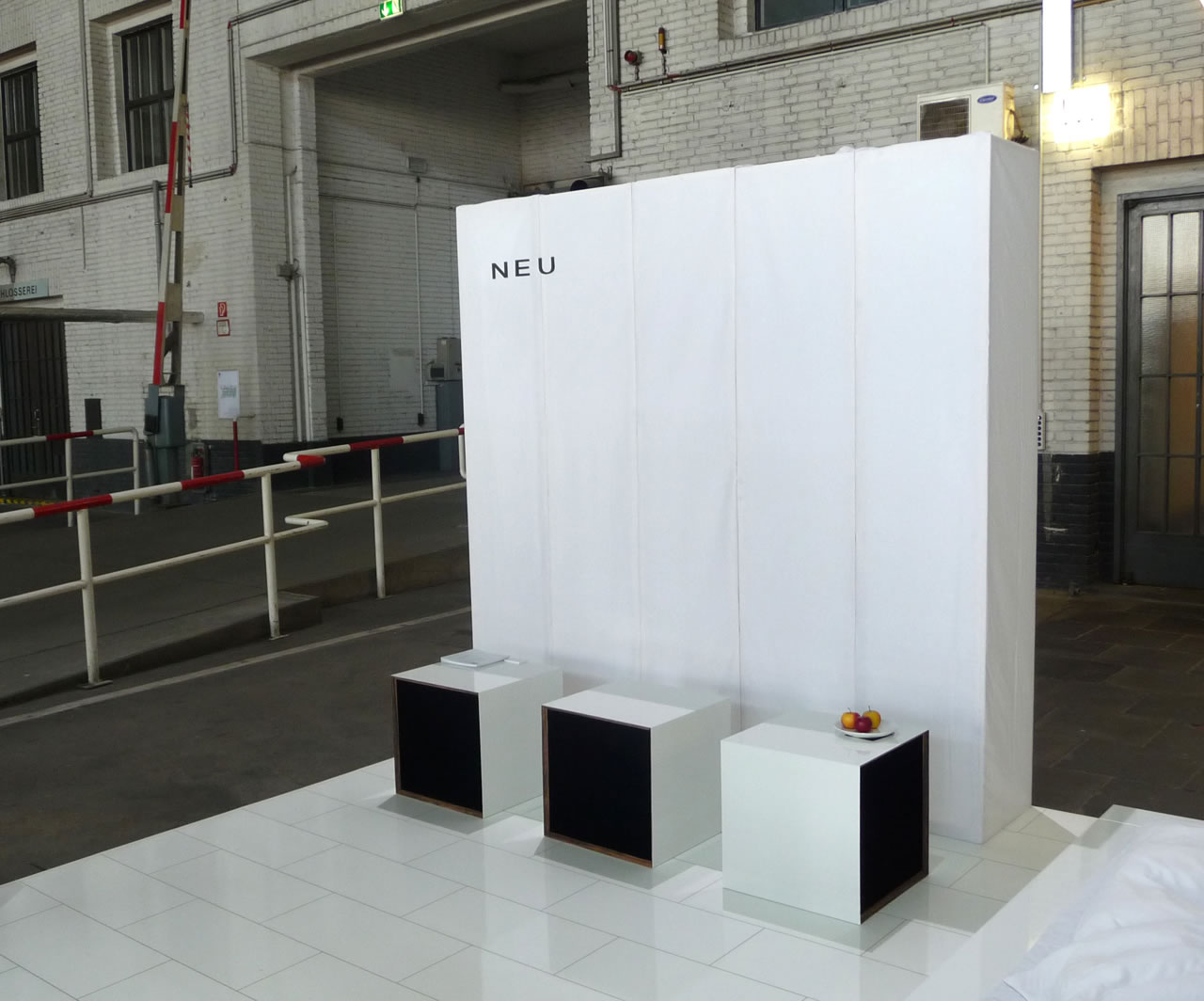 moebel design modern weiss lack hochglanz edel cool felix schwake rechteck 1