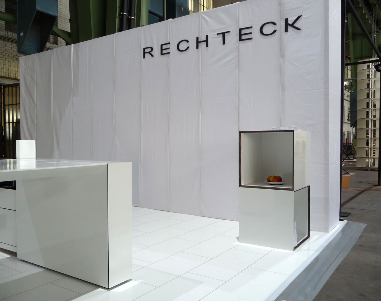 moebel design modern weiss lack hochglanz edel cool felix schwake rechteck 7