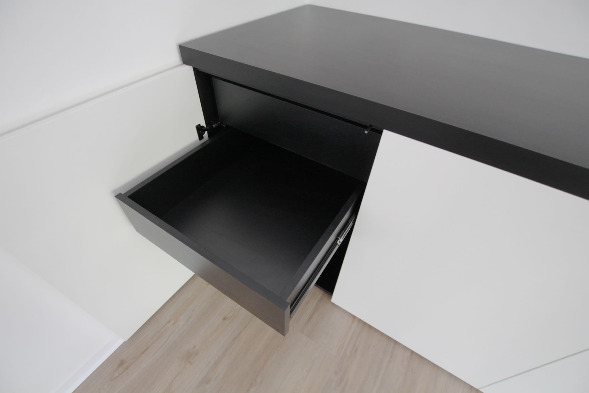 moebeltischler schublade kueche geschaeft laden rechteck felix schwake