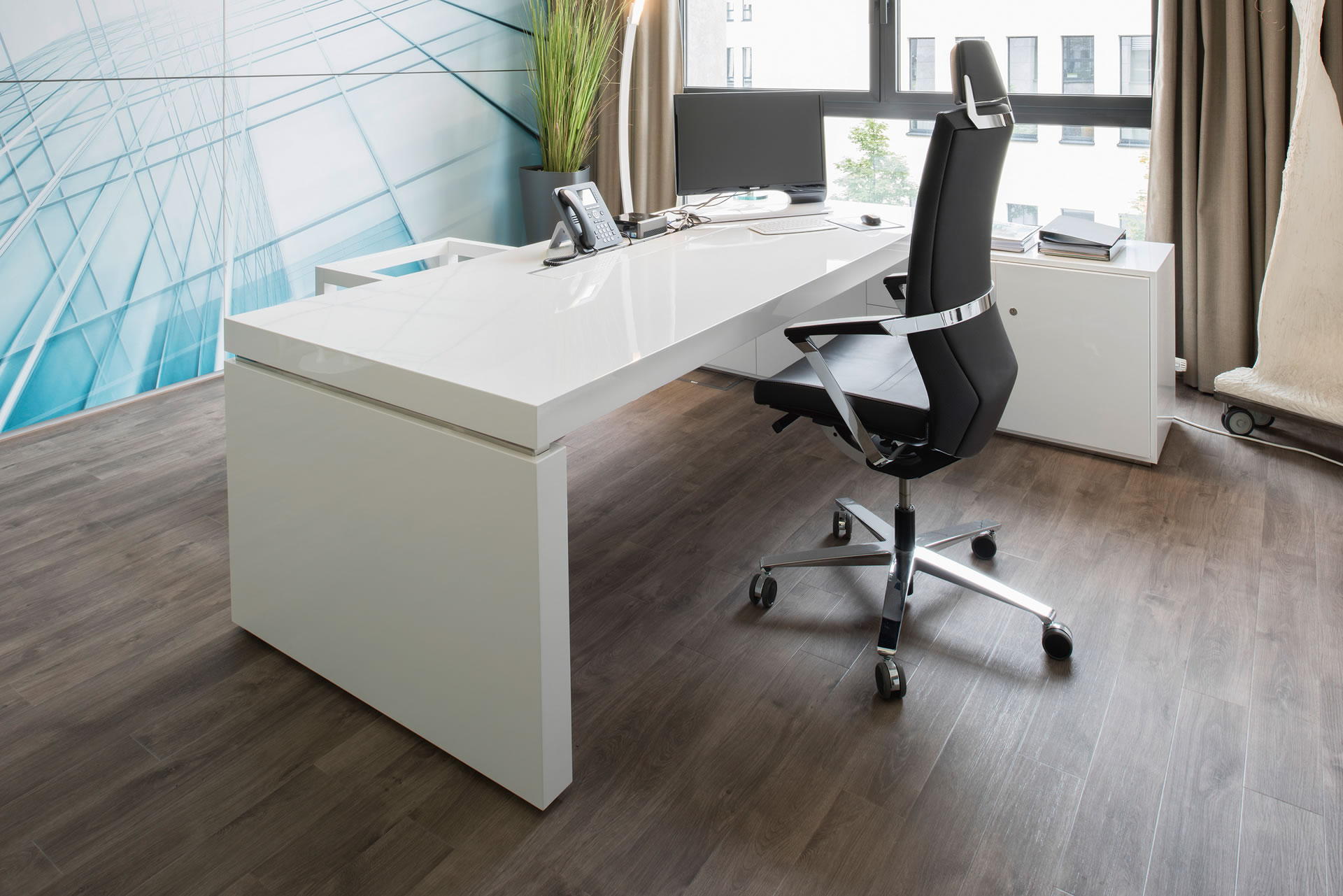 schreibtisch chafzimmer bueromoebel weiss hochglanz lack modern aktenschrank bsk nuernberg designmoebel