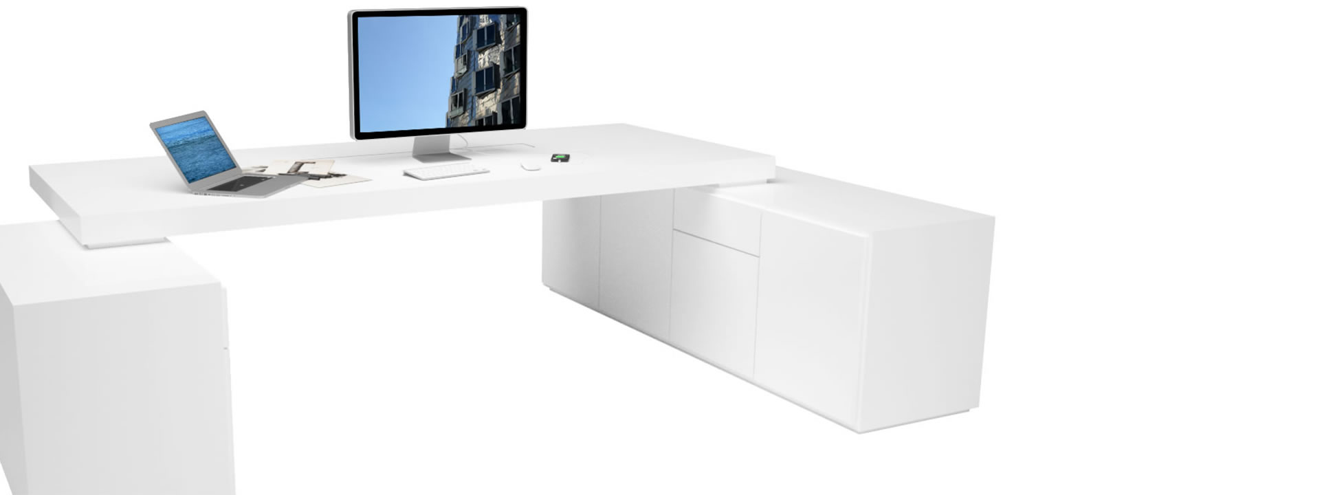 Chefzimmertisch in weissem Hochglanzlack